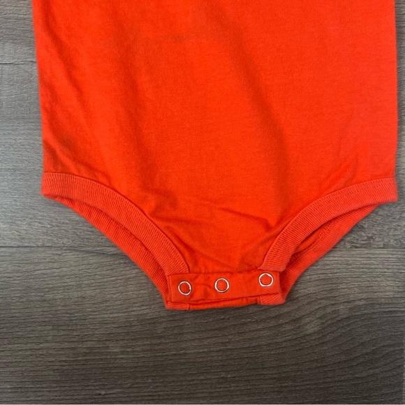 Vintage 90s Cowboys & Angels Orange Henley Short Sleeve Onesie Size 6/9 Months - Picture 3 of 5